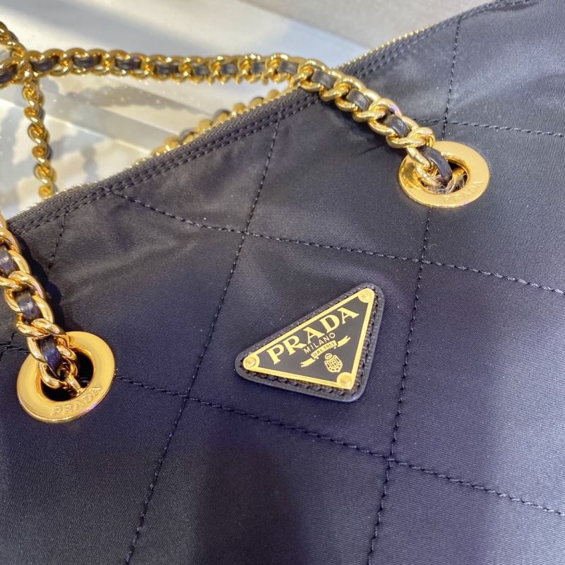 Pra*a tote bags